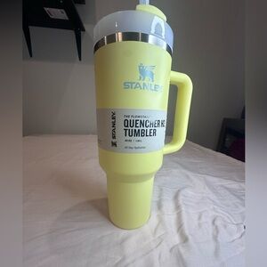 Stanley Quencher H2.0 Tumbler in Bright Yellow